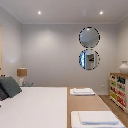 Santa Marinha Apartment