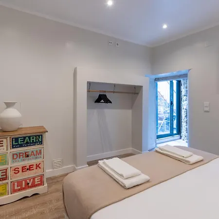 Apartment Santa Marinha Lisbon