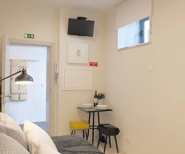 Santa Marinha Apartment *